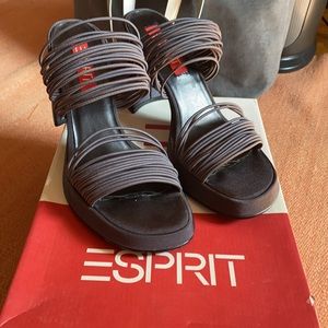 Sz 8.5 Esprit Dressy Platform Sandals